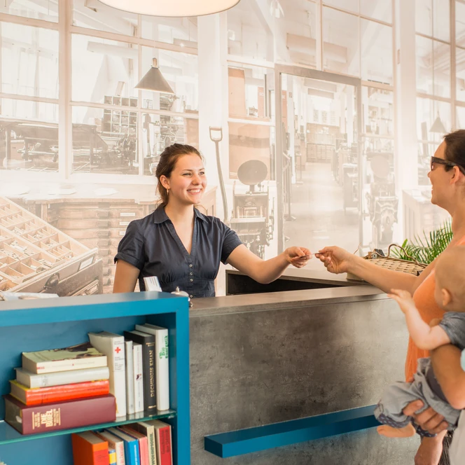 Empfangsbereich im book Hotel in Leipzig