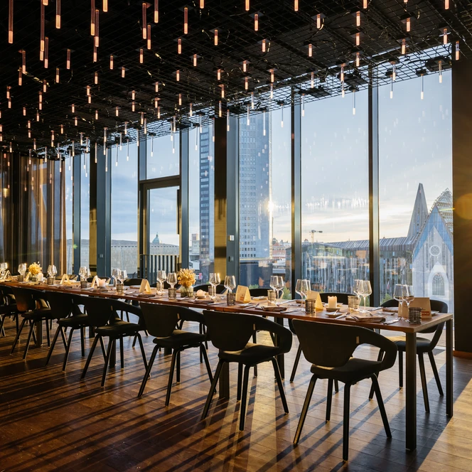 Show kitchen & vinotheque at Felix im Staycity Leipzig| Leipzig Convention Bureau