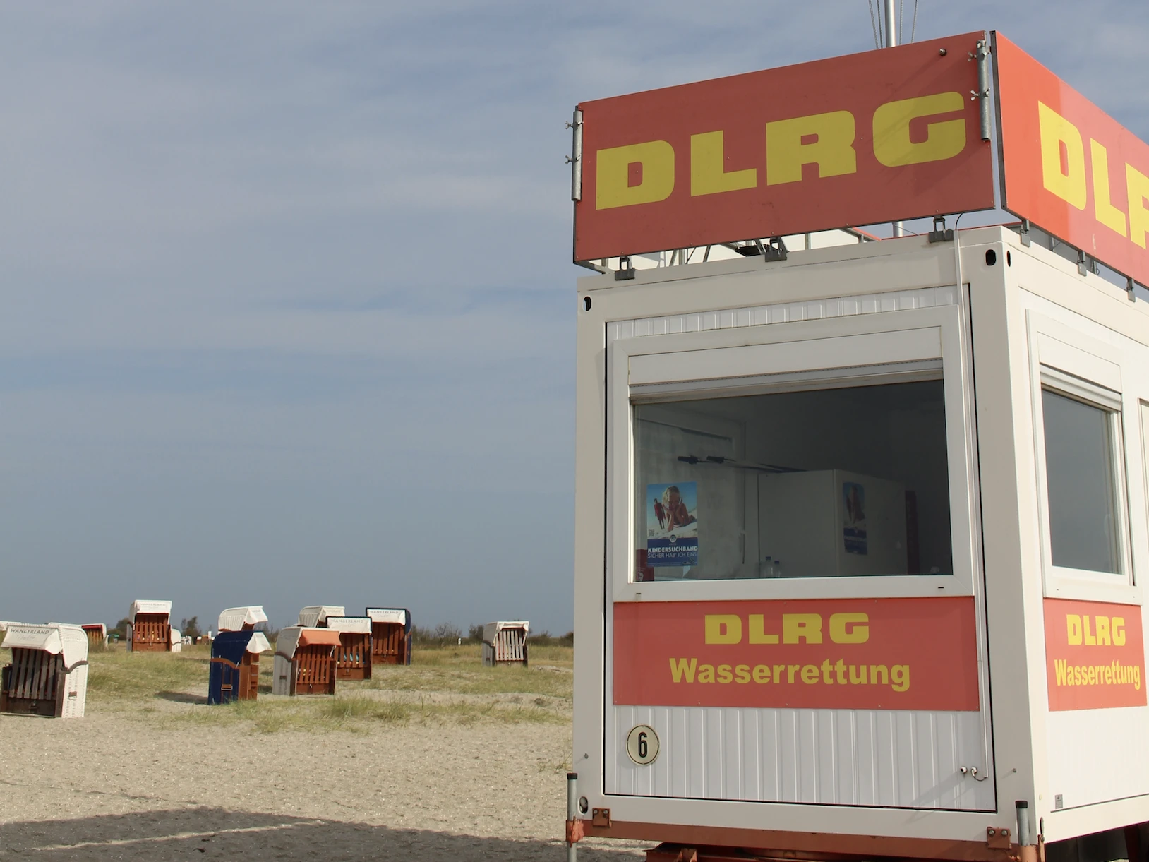 DLRG-Hooksiel.png