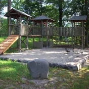 kinderspielplatz-in-der-forsthausstrasse-