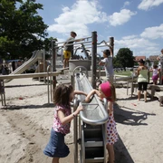 Unterer Marktplatz_Spielplatz (1a)