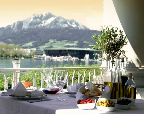 Restaurant-Olivo_Luzern-Pilatus-Ausblick_Mood.jpg