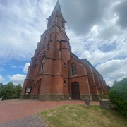 St.Petri Kirche Burhave.jpg