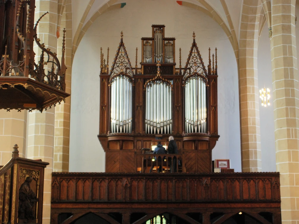 Rühlmann-Orgel in der Stadtkirche St. Peter und Paul Delitzsch.jpg