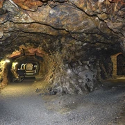 The Hasestollen on the Piesberg in Osnabrück Der Hasestollen am Piesberg in OsnabrückThe Hasestollen on the Piesberg in OsnabrückDe Hasestollen is een mijngang in het noorden van Osnabrück