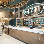 4711 Fragrance house Das Erdgeschoss des berühmten 4711 Dufthauses in der Glockengasse mit elegantem Einkaufsambiente.The first floor of the famous 4711 fragrance house in Glockengasse with an elegant shopping ambience.