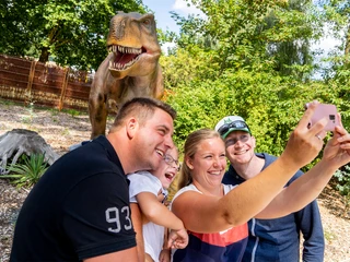 serengeti-park-jurassic-safari