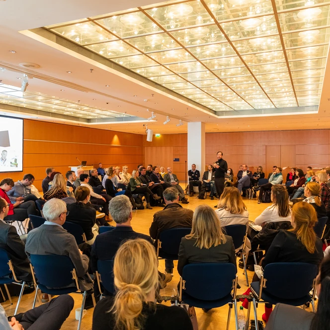 Meeting room at the event venue Congress Center Leipzig | Leipzig Convention Bureau