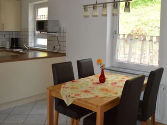 Offene Küche mit Essbereich