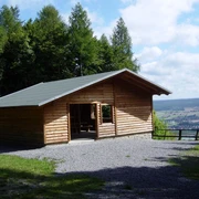 Brunsberghütte auf dem Brunsberg Holzschutzhütte Brunsberg