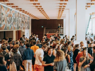 Kulturpalast-Dresden-Foyer.jpg