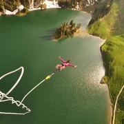 stockhorn-bungy-sprung-sommer-see