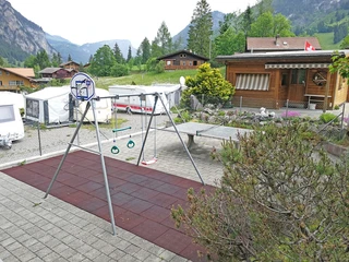 Spielplatz auf dem Campingplatz Eggmatte
