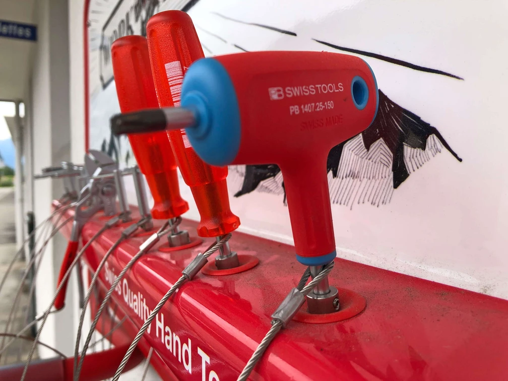 Bei einer Panne immer zur Hand - Servicestation bei Erb Sport