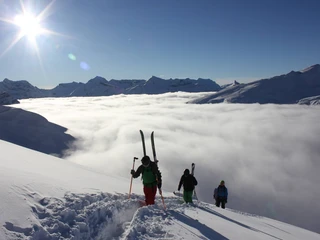 swiss-alpine-guides-ski-tour-freeride-winter