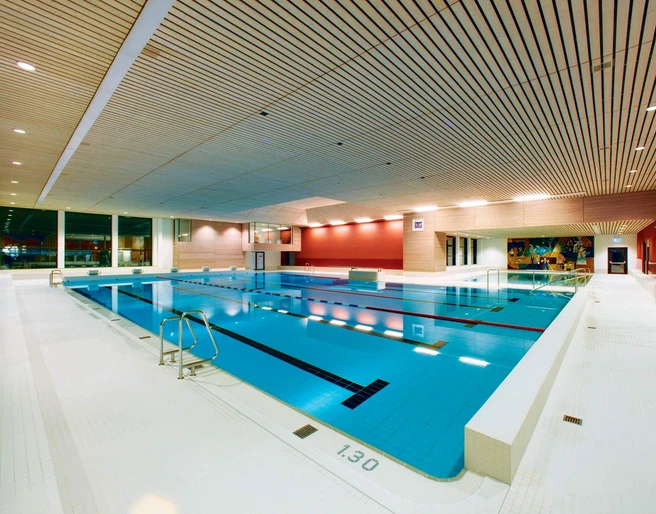 interlaken-boedelibad-hallenbad-winter-wasser-baden