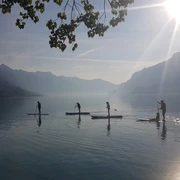 sup-fit-fun-brienzersee-gruppe-morgen-sonnenaufgang
