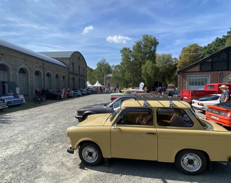 Old- und Youngtimertreffen MIK Old- und Youngtimertreffen MIKOld and youngtimer meeting MIKOntmoeting oude en jonge MIK-leden