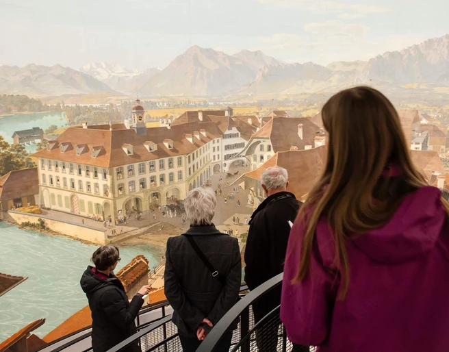 thun-panorama-wocher-innenansicht-gruppe-museen