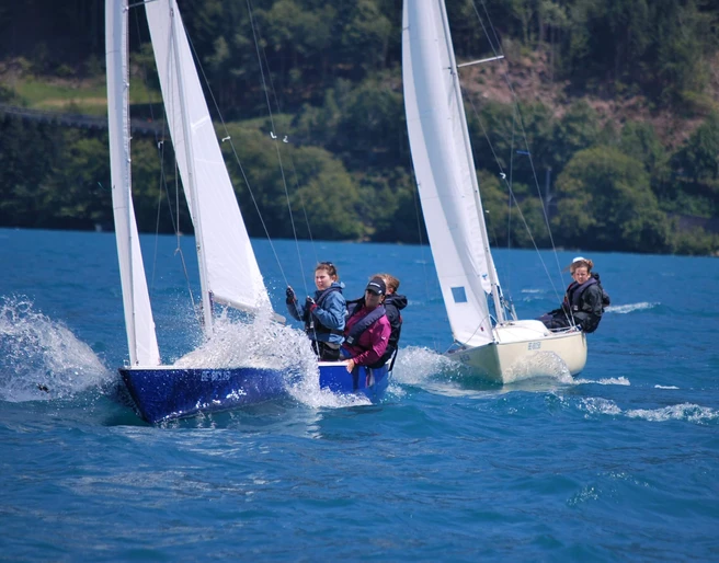 segelschule-neuhaus-sommer-thunersee-segeln