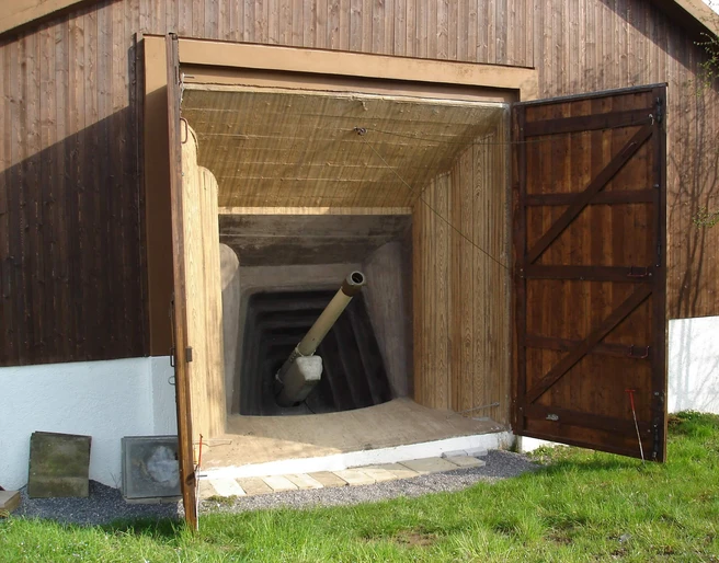 faulensee-artilleriewerk-offen