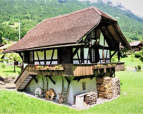 ringgenberg-dorfmuseum-fruehling-schlossweid