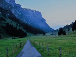 justistal-alpkaesereibesichtigung-ausblick