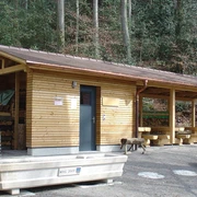 merligen-picknickplatz-opeten-fruehling