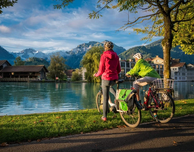 interlaken-flying-wheels-aare-fahrrad-tour-sommer