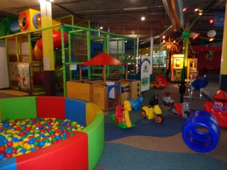 interlaken-jungfraupark-sommer-kinder-mysty-land