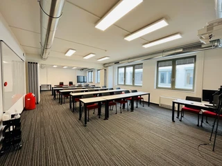 Meeting room Ullswater with parliamentary seating at the event venue Lancaster University | Leipzig Convention Bureau Tagungsraum Ullswater in parlamentarischer Bestuhlung in der Eventlocation Lancaster University – präsentiert vom Leipzig Convention BureauMeeting room Ullswater with parliamentary seating at the event venue Lancaster University – presented by the Leipzig Convention Bureau