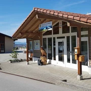 krattigen-info-center-aussenaufnahme