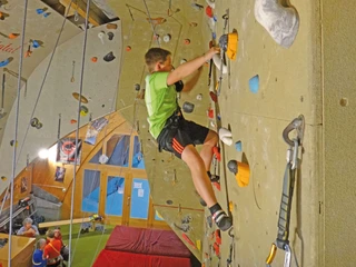 Grand mur d'escalade du gymnase Wiriehorn