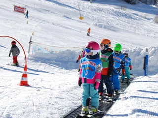 The conveyor belt is ideal for beginners