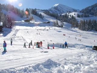 Ski school area for beginners on the Wiriehorn