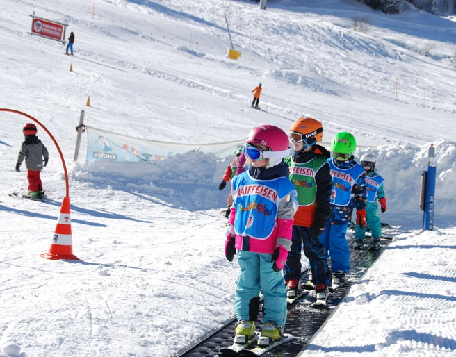 The conveyor belt by the children's lift is ideal for beginners