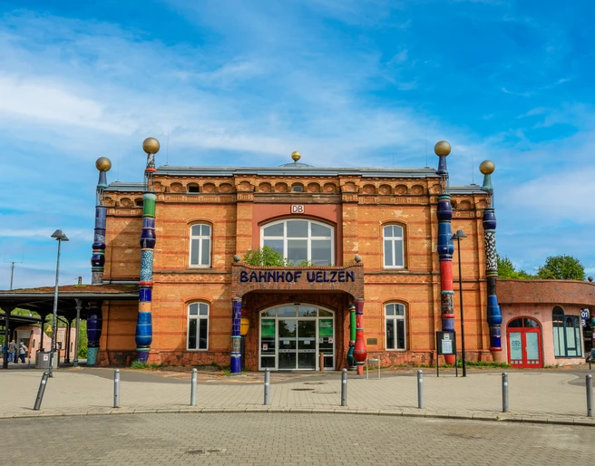 Hundertwasserbahnhof Uelzen Der schönste Bahnhof Deutschlands liegt in Uelzen