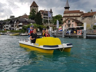segelschule-thunersee-pedalo-schloss-spiez-sommer