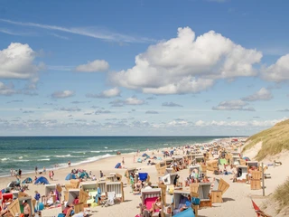 Badestrand Haupttreppe im Sommer
