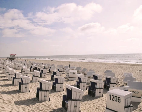 Hauptstrand mit Strandkörben