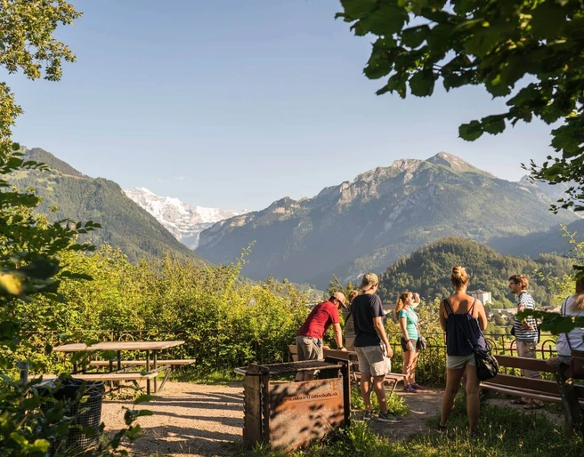interlaken-walking-tours-aussicht-herbst
