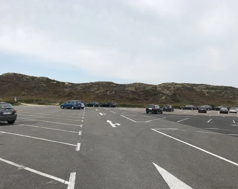 Der Parkplatz an der Buhne 16 in Kampen