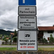 Parkplatz Weiherbichl II Schild.jpg