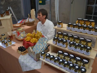 Der Bienenhüter auf dem Typisch Harz-Markt