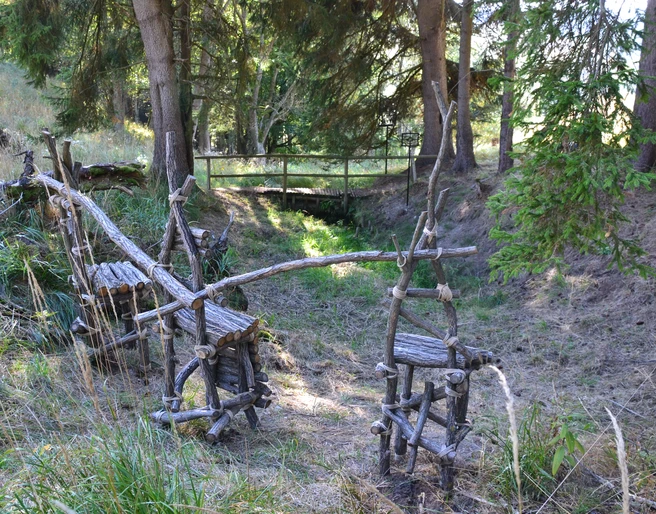 Harzer-Hexen-Stieg, Erlebnisinsel Thronkreis an der Königsburg