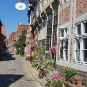 Brau-& Brennhaus im Sommer©Mareike Bodendieck.jpg Sommer in der Elbstraße