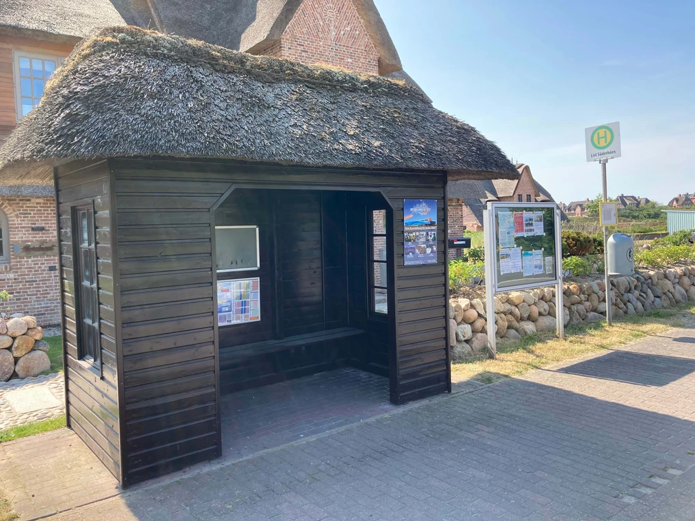 Bushaltestelle Süderhörn Richtung List  Bushaltestelle List Süderhörn