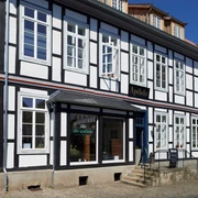 Alte Apotheke Bad Essen Het vakwerkgebouw dat het Hotel Alte Apotheke in Bad Essen herbergt