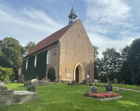 Kirche Eckwarden.JPG