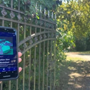 Audiowalk.jpg Smartphone mit Audioguide-App